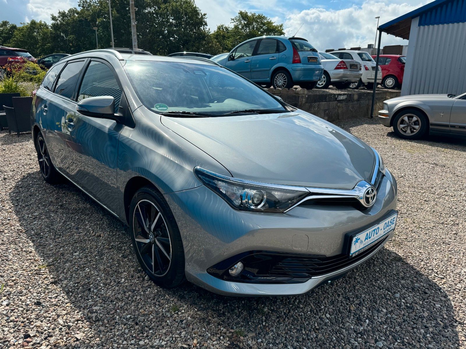 Fahrzeugabbildung Toyota Auris Touring **Sports Edition-S+**Navi**SHZ**