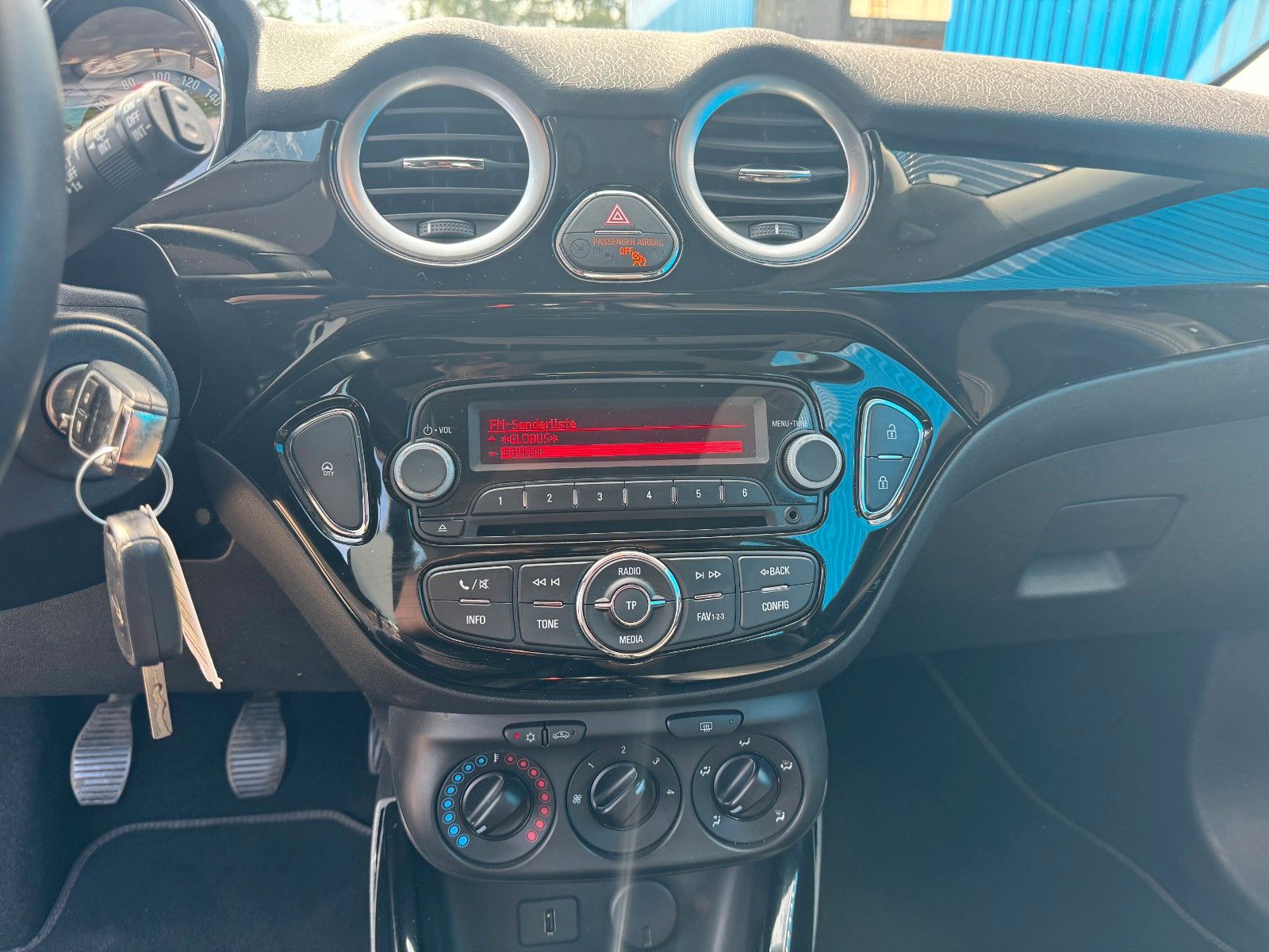 Fahrzeugabbildung Opel Adam*Open Air*Faltdach**Klima*Temp*Bluetooth**