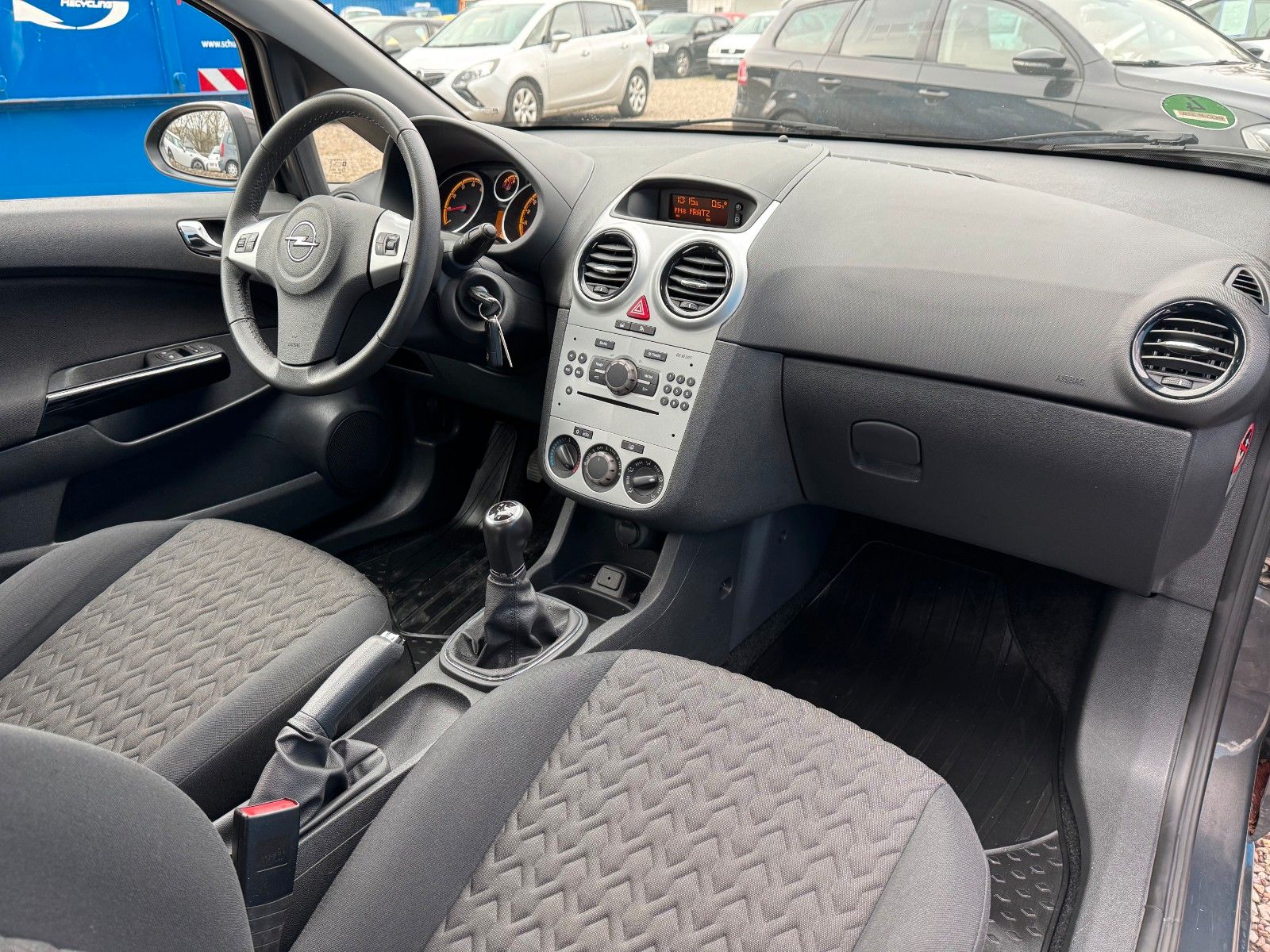 Fahrzeugabbildung Opel Corsa D**Active**72 TKM**Klima**Tempomat**